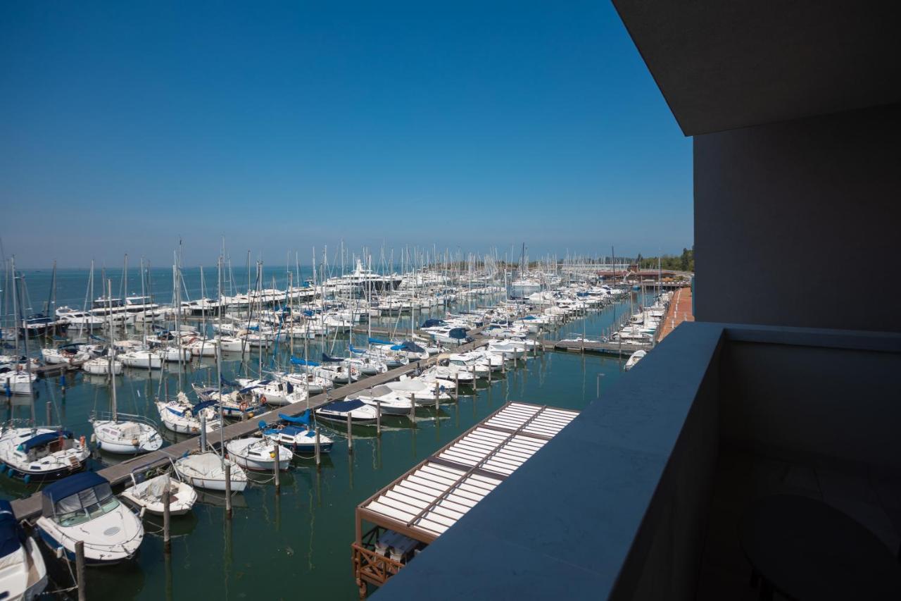 Mosella Suite Hotel Sottomarina Exterior foto