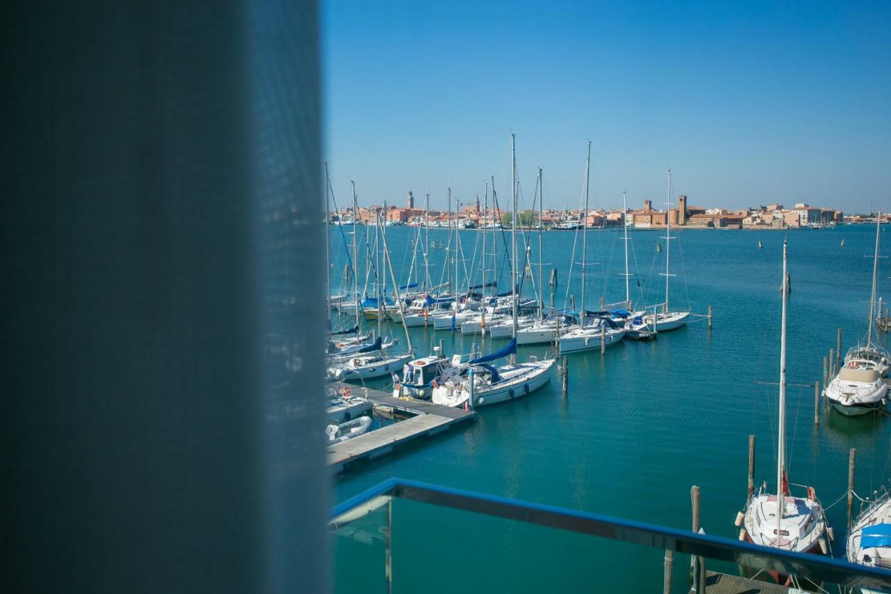 Mosella Suite Hotel Sottomarina Exterior foto