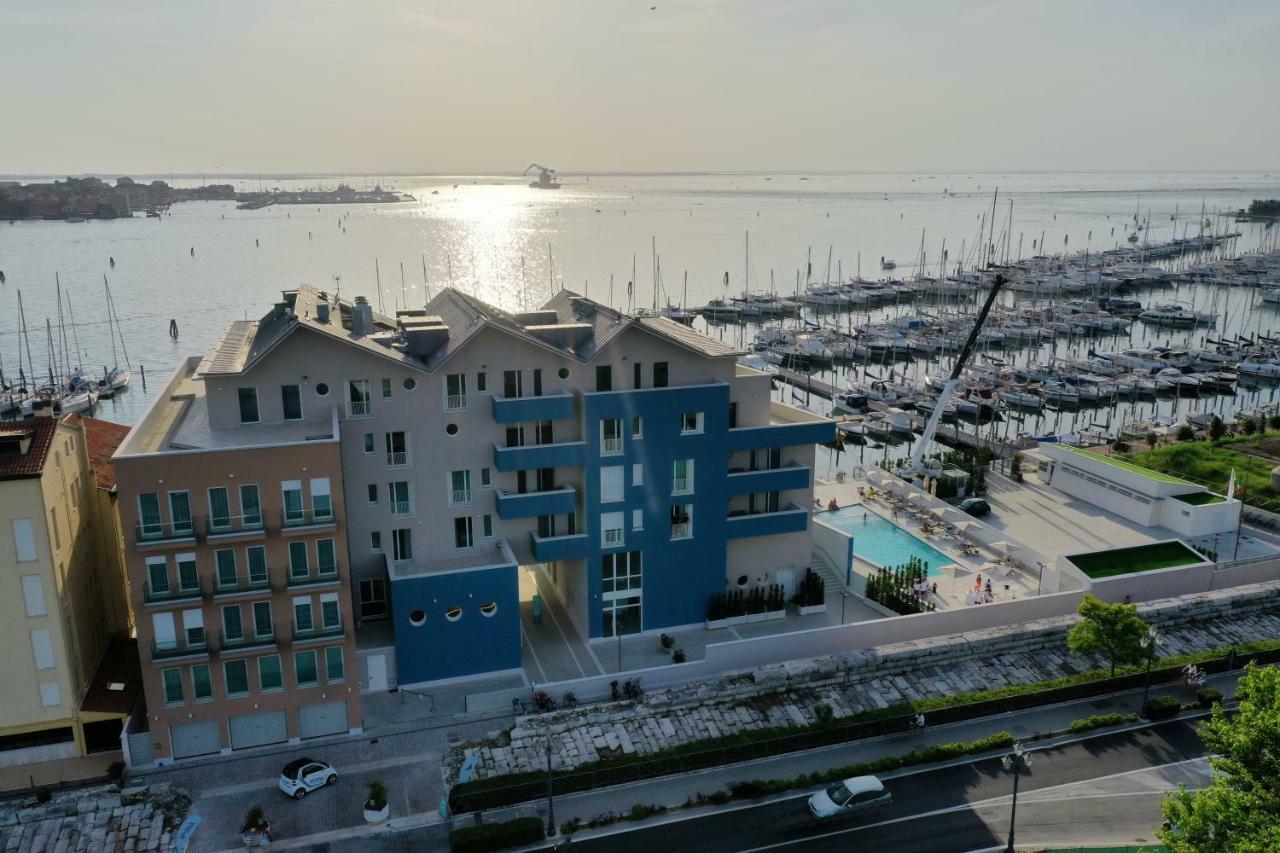 Mosella Suite Hotel Sottomarina Exterior foto
